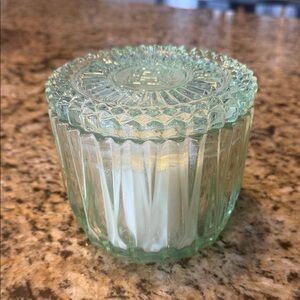 Homeworx by Slatkin & Co 14 oz Lotus Flower Candle, New!